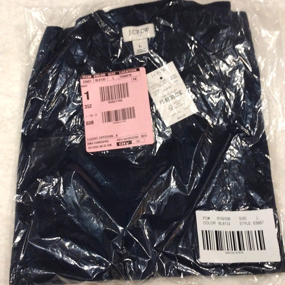 Cardigan - Picture 2 of 4